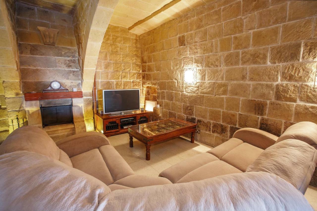 Il-Veduta Holiday Farmhouse With Sunny Private Pool In Island Of Gozo อาร์บ ภายนอก รูปภาพ