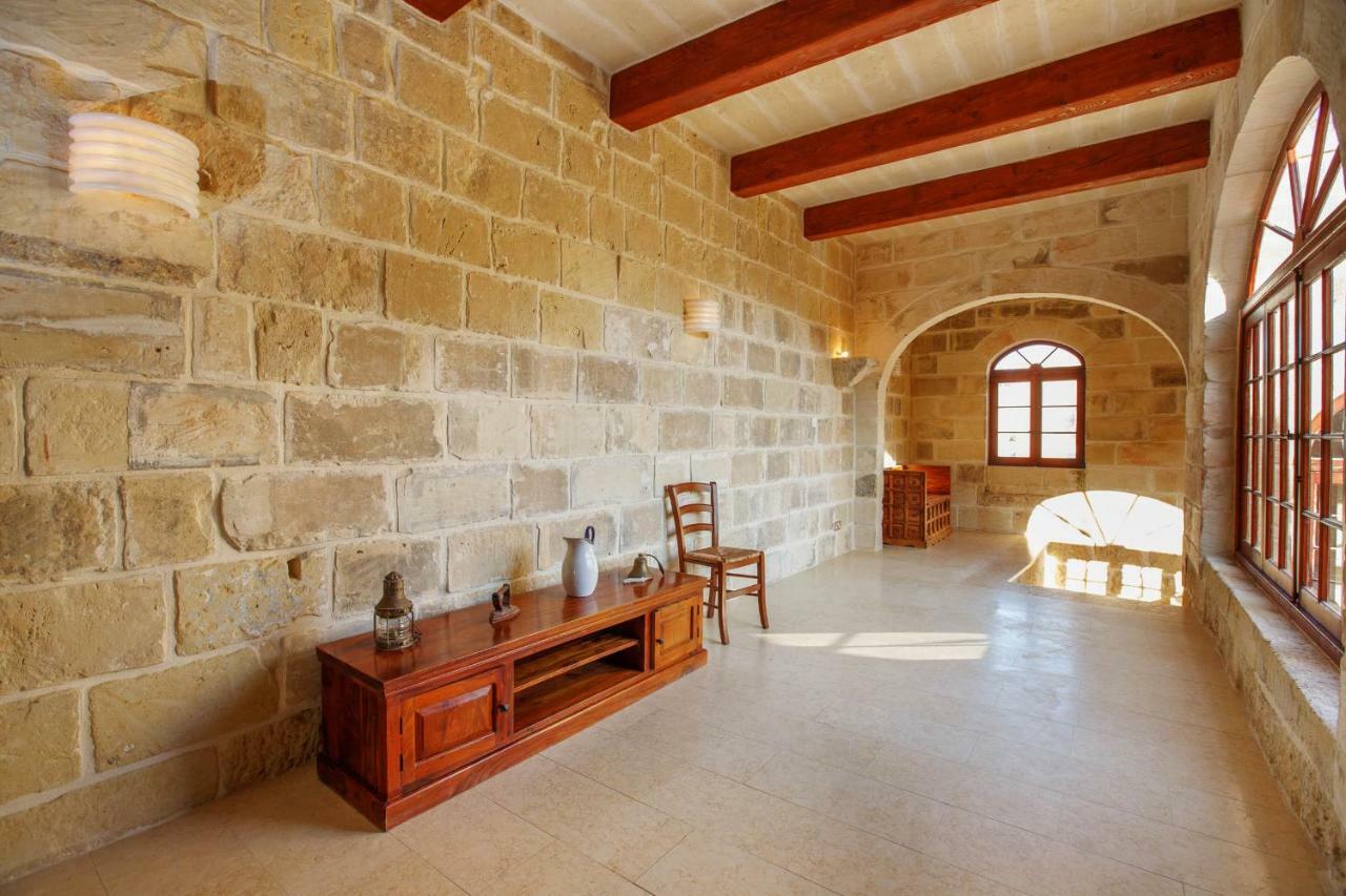 Il-Veduta Holiday Farmhouse With Sunny Private Pool In Island Of Gozo อาร์บ ภายนอก รูปภาพ